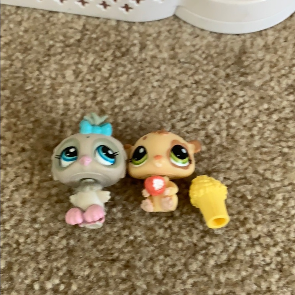 LPS RARE Rescue Tails Center, Pets, And Popcorn - Picture 2 of 3